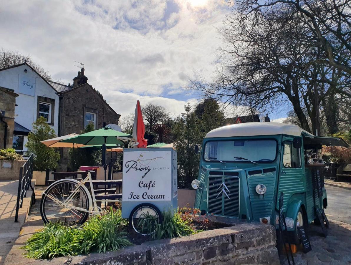 The Priory Bed & Breakfast Scorton  Bagian luar foto
